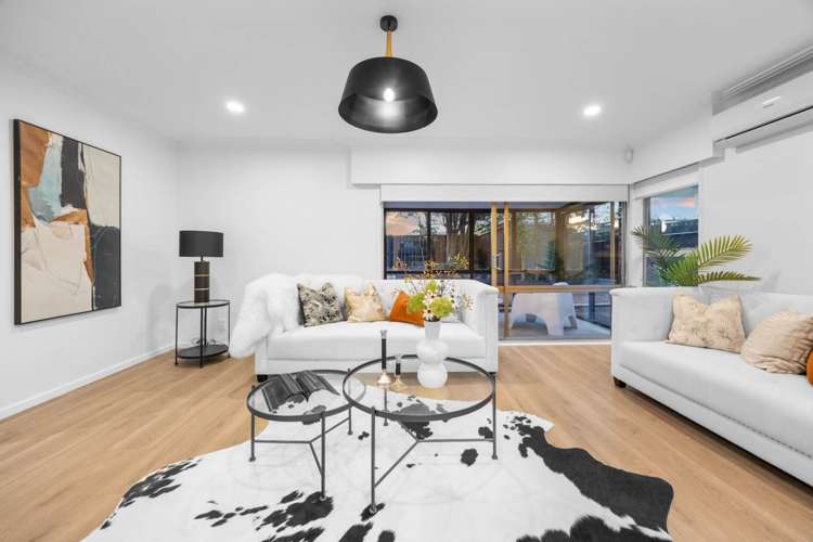 79 Meadway Sunnyhills_6