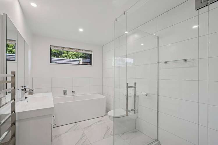 560 Peninsula Road Kelvin Heights_13