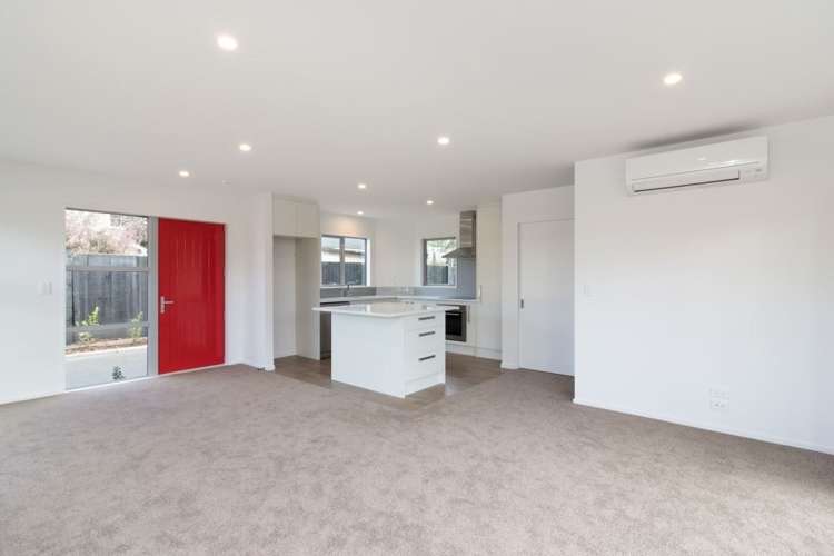 1/7 Bolton Avenue 10222_3