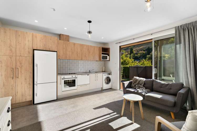 26 Ferry Hill Drive Lower Shotover_20