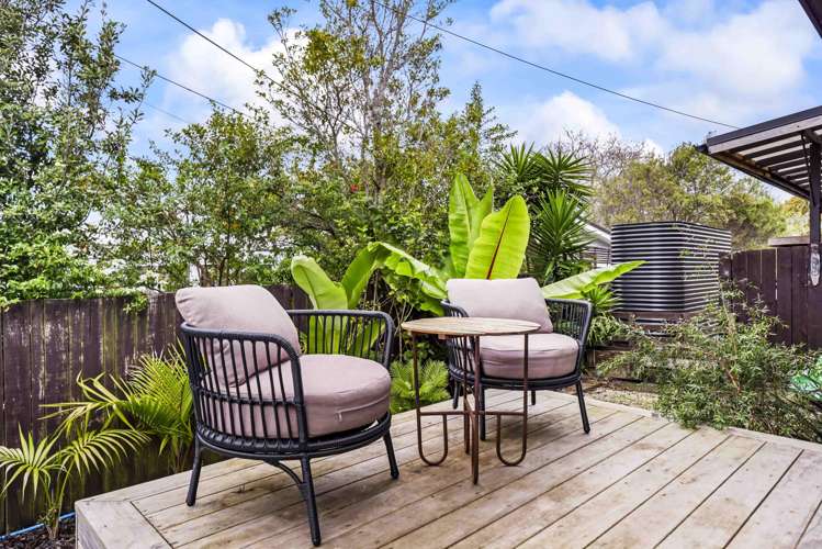 139 Vipond Road Stanmore Bay_12