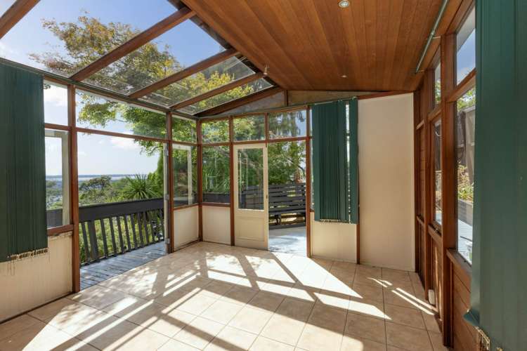 82 Scenic Drive Titirangi_7