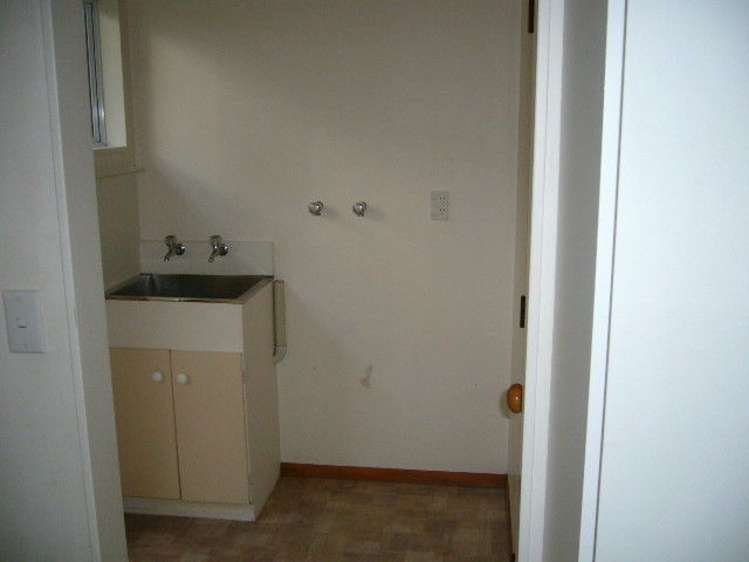 14b Jean Place Stanmore Bay_5