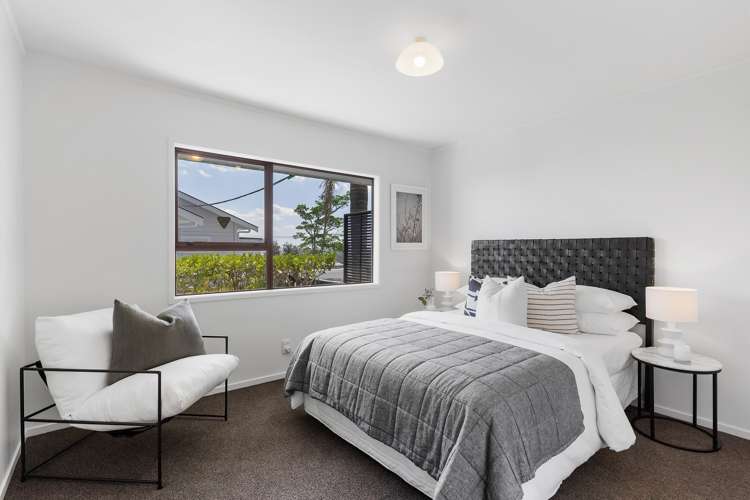 2/15 Seaview Terrace Mount Albert_8