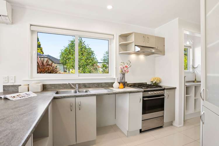 115 Vodanovich Road Te Atatu South_6