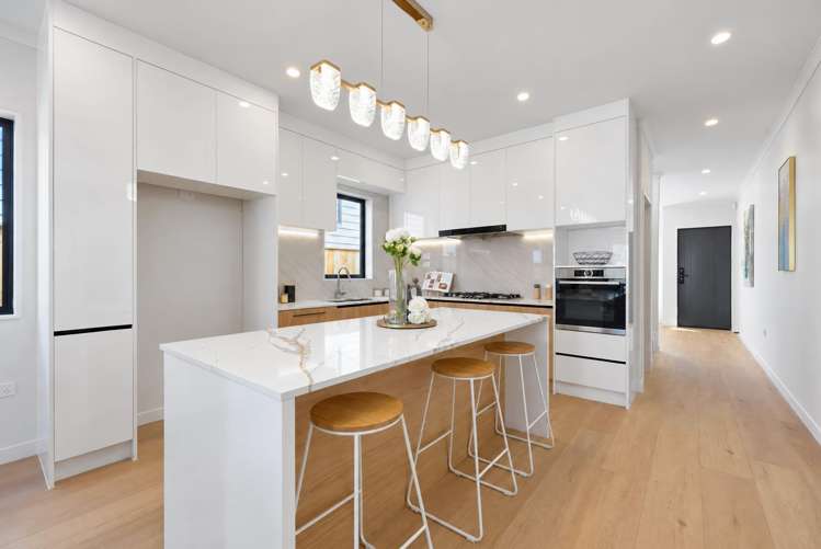 25 Obelus Road_2