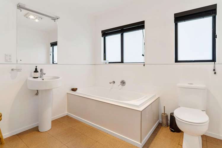 24 Furn Park Lane Tauriko_27