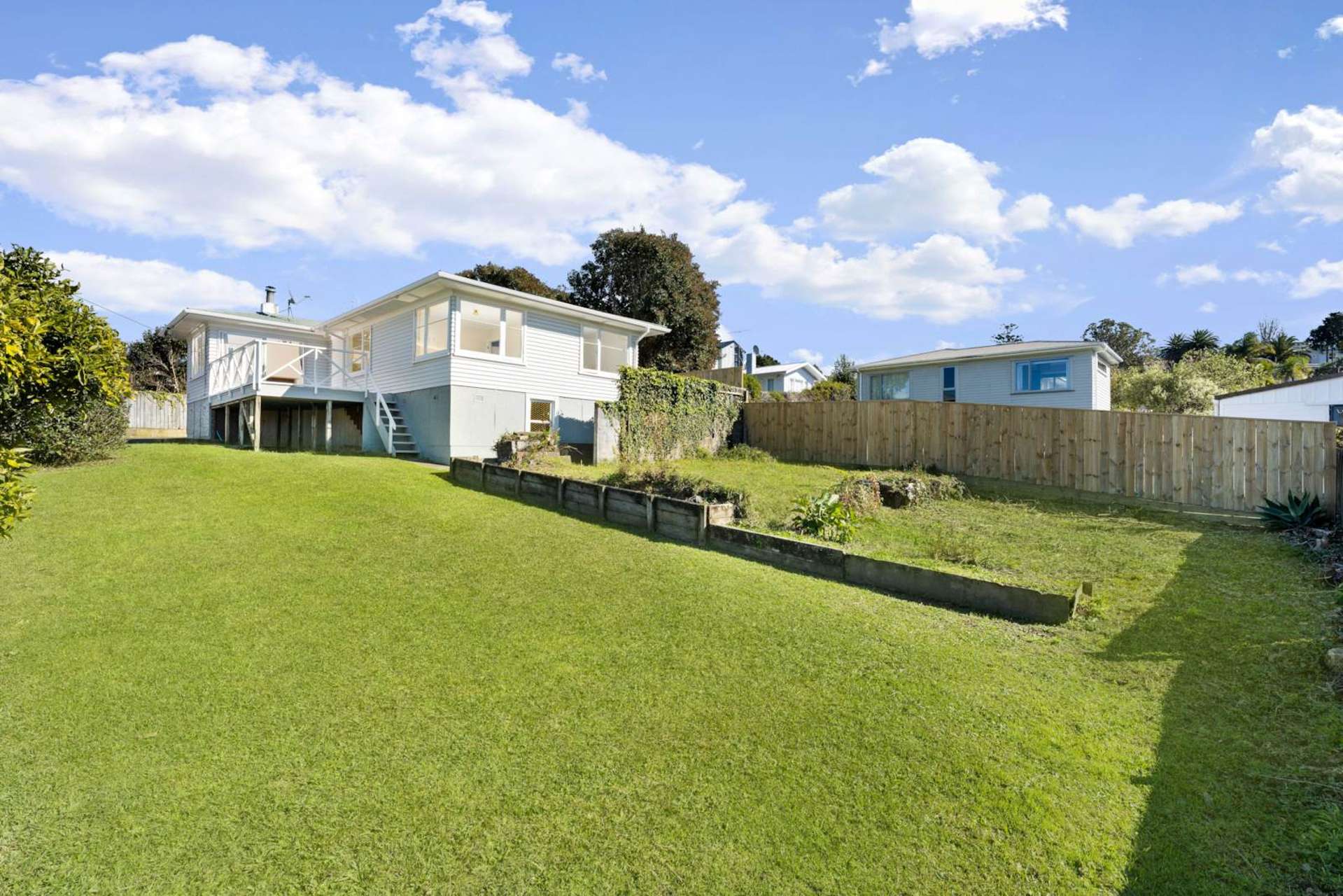 196 Archers Road Glenfield_0