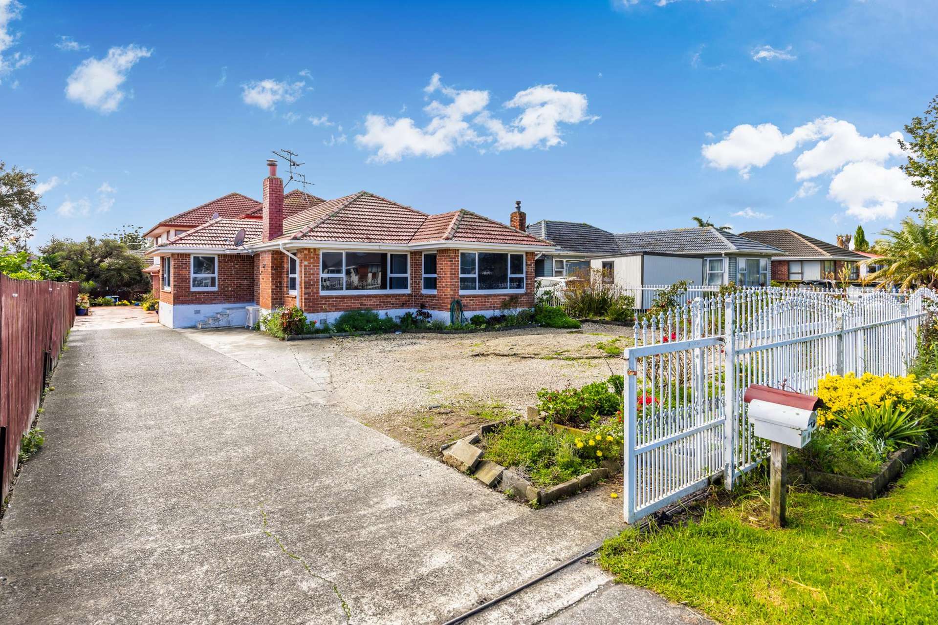 99 Buckland Road Mangere East_0