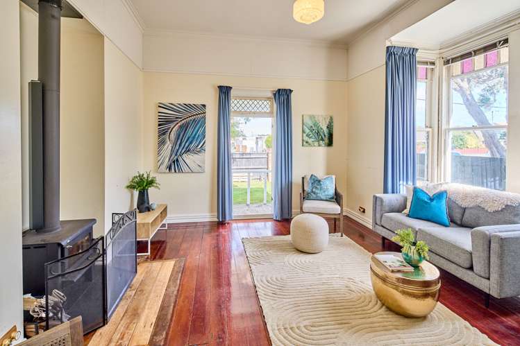 30 Whites Line West Woburn_1