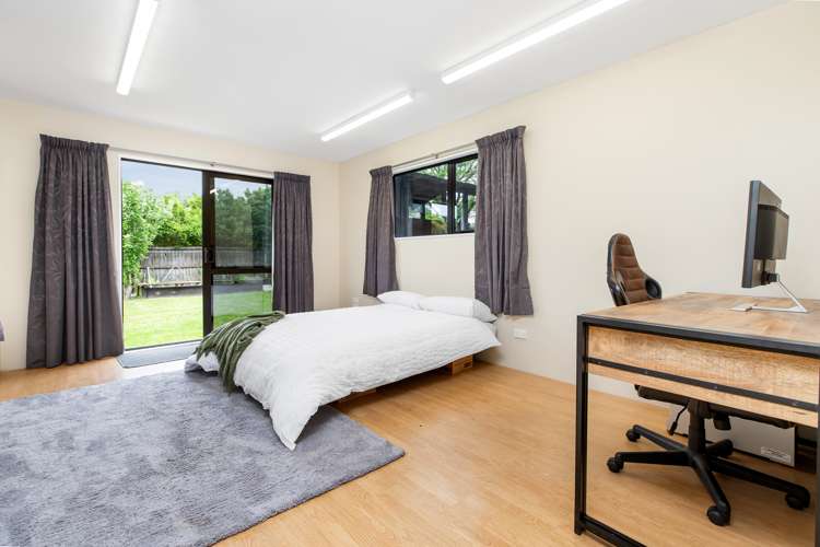 17 Dickson Crescent Hornby_12