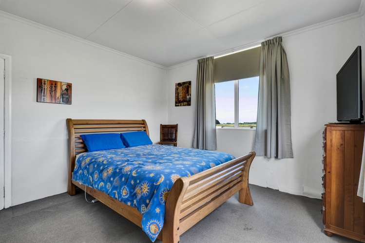 84 Mawhitiwhiti Road Normanby_18