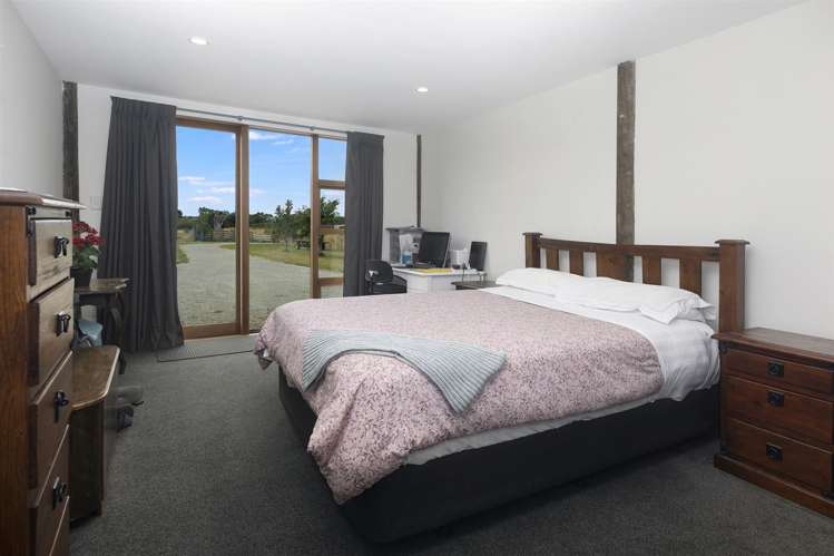 520 Bush Road Oxford_13