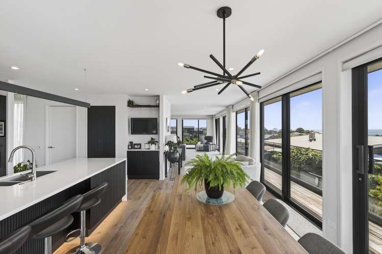 8 Kowhai Street Strandon_10