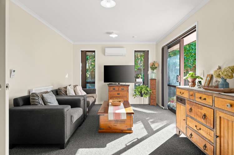 2/16 Highgrove Drive_3