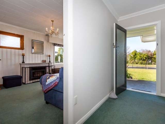 9 Belvedere Crescent Takaro_4