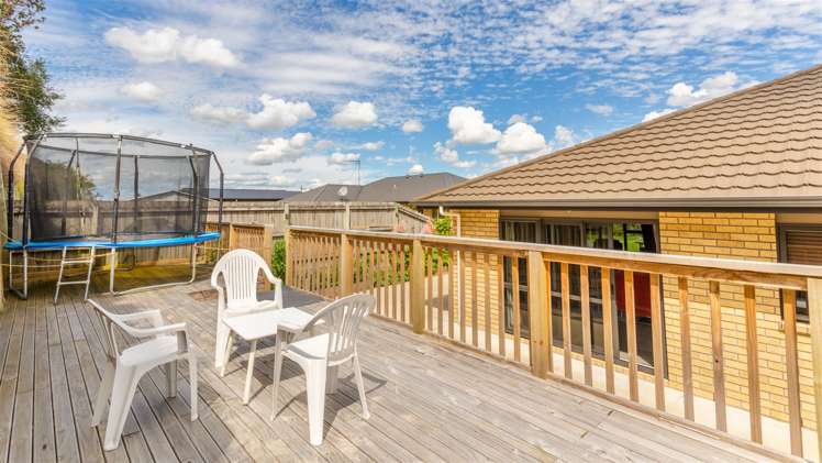 54 Farnborough Drive Nawton_20