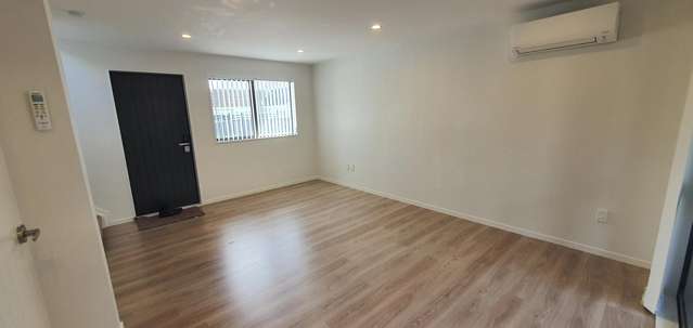 8/18 Kinross Street Blockhouse Bay_4