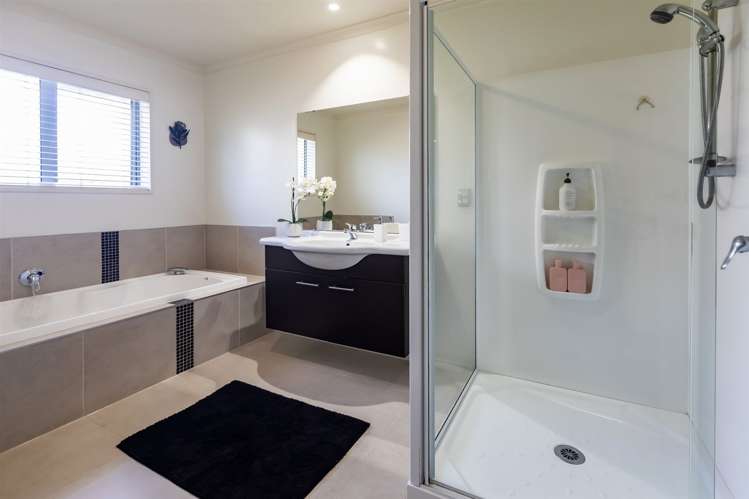 43 Applefield Court Northwood_19