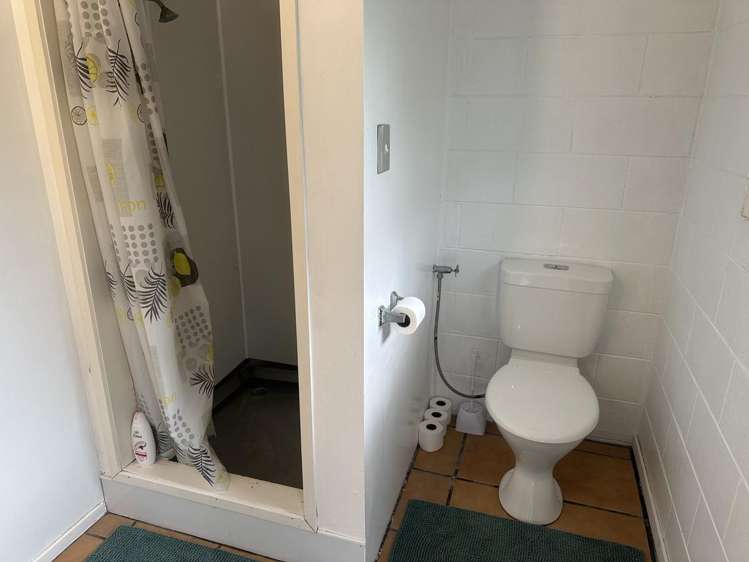 2 / 58 School Road Paihia_10