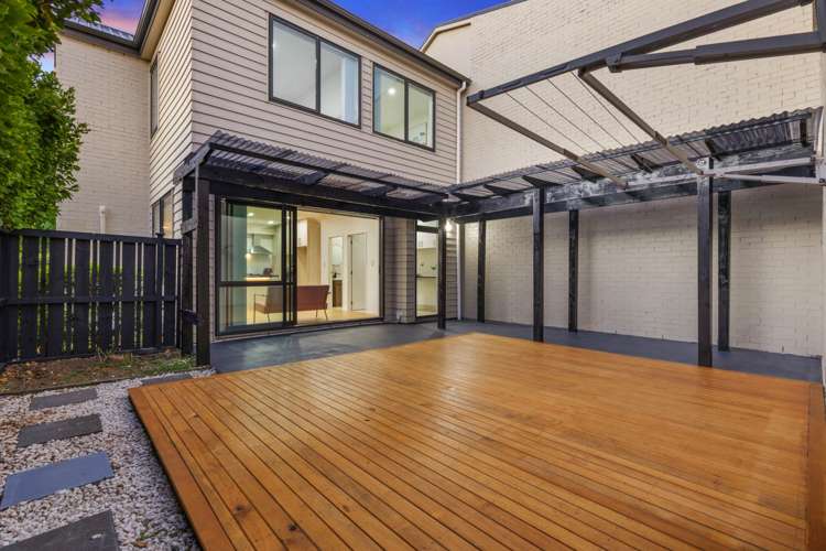 23 Popokatea Drive Takanini_12