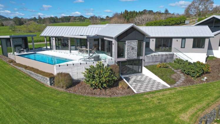 38 Trig Road Whitford_14