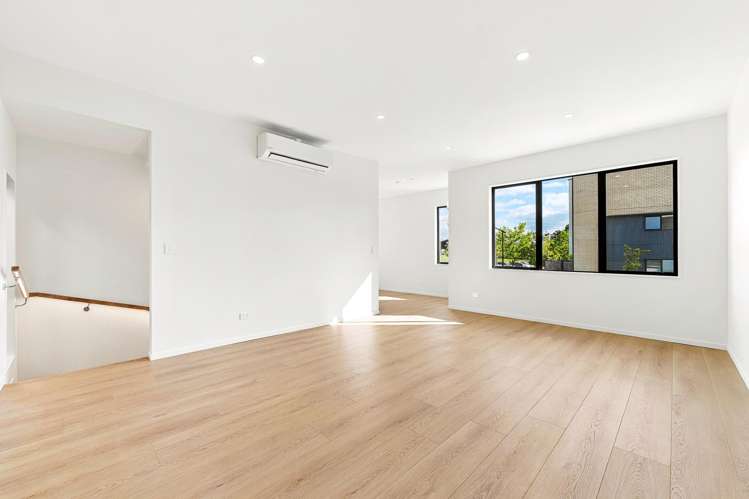 2 Falcon Crescent Hobsonville_33