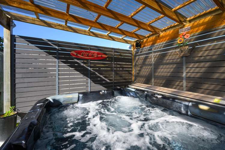 99 Schnell Drive Kelvin Grove_17