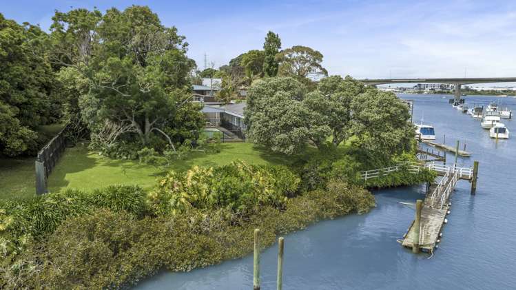 1 Pakuranga Road Pakuranga_13