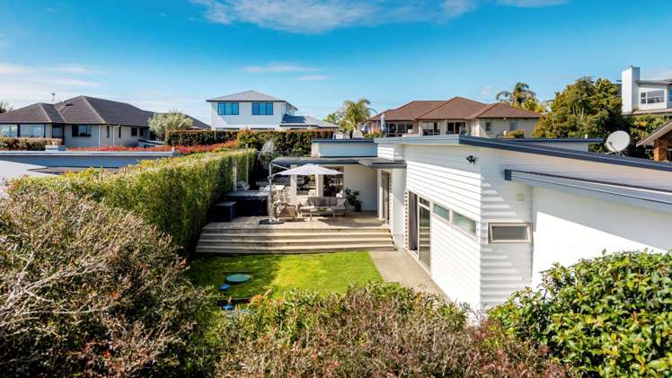 41 Intrepid Crescent Beachlands_10