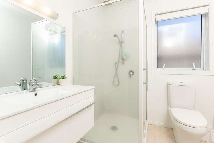 10 Larsen Crescent Tawa_9