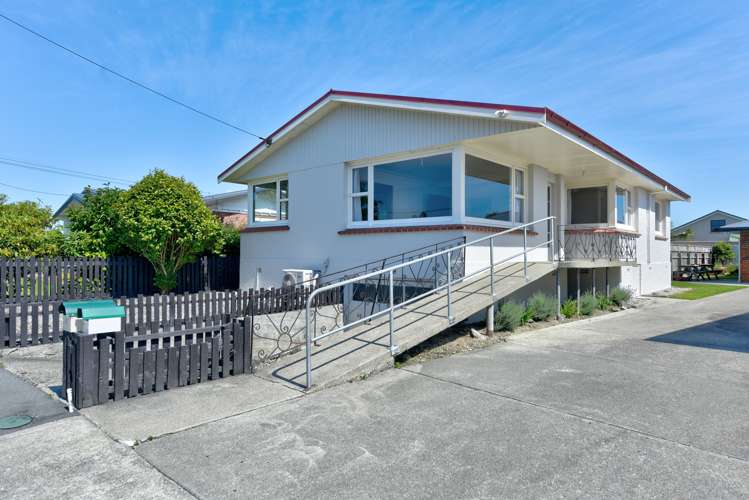 20 Huron Street Gore Surrounds_15