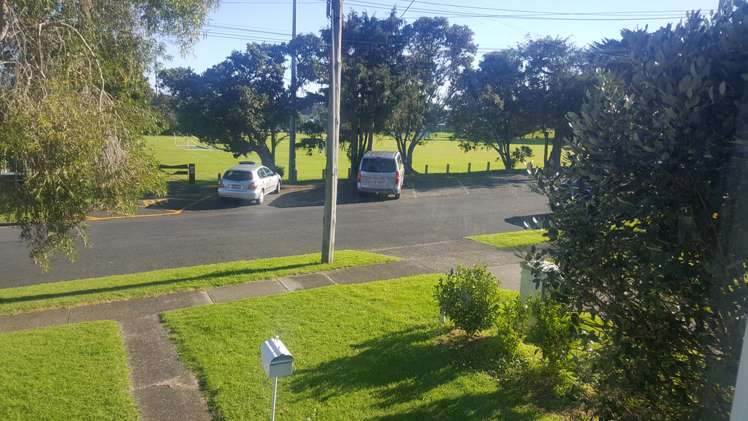 1/19 Lake Pupuke Drive Takapuna_1