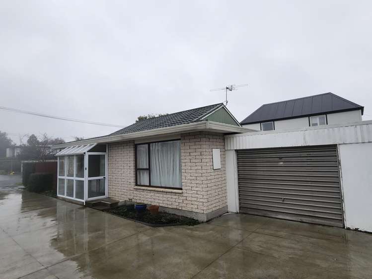 1/17 Garreg Road_0