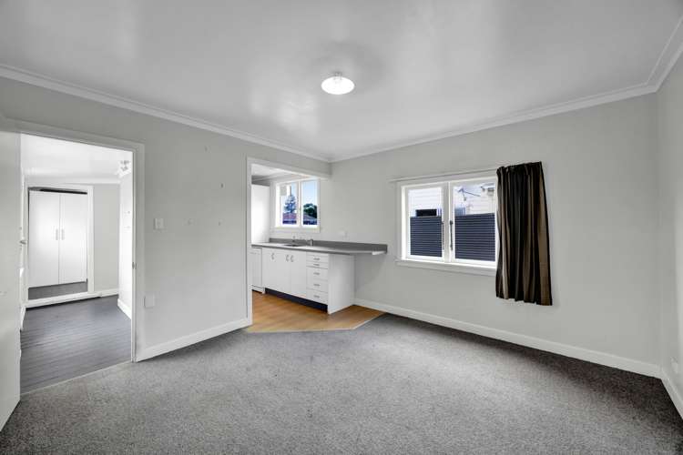 10 Erin Street Hawera_6