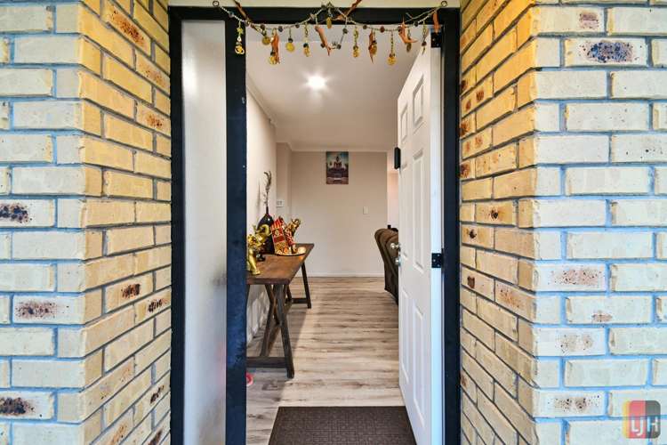 51 Castlefinn Drive Manurewa_2