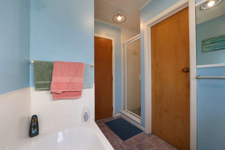 32 Robinson Crescent Tamatea_12