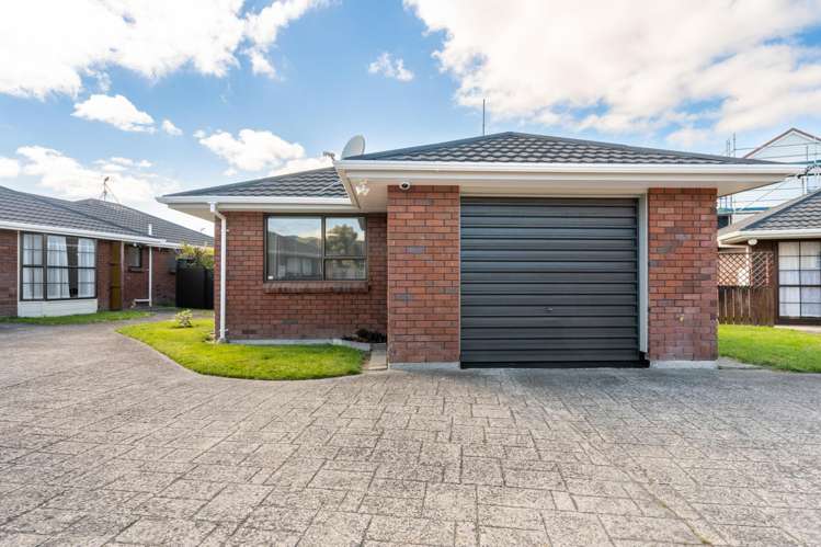 2/41 Athlone Crescent North_0