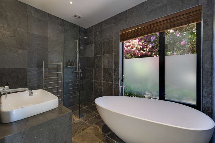 176 Park Street Queenstown_16