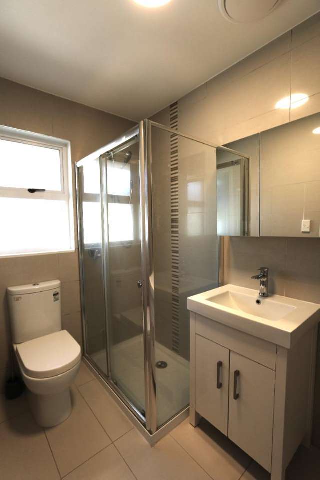 2/15 Campbell Road Royal Oak_3
