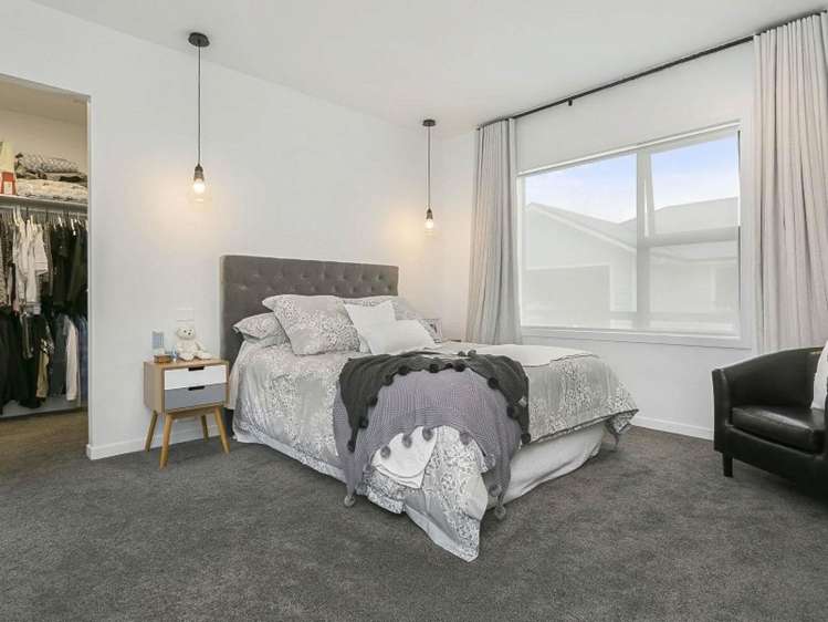 5 Alan Livingston Drive 11373_11