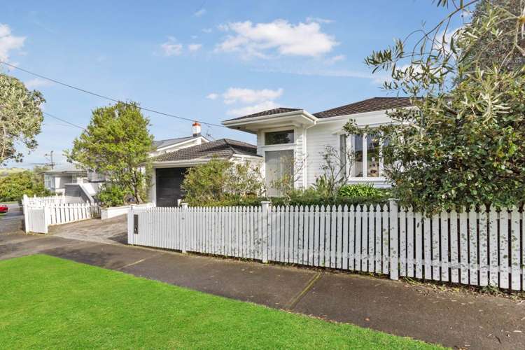 3 Hemi Street Narrow Neck_2