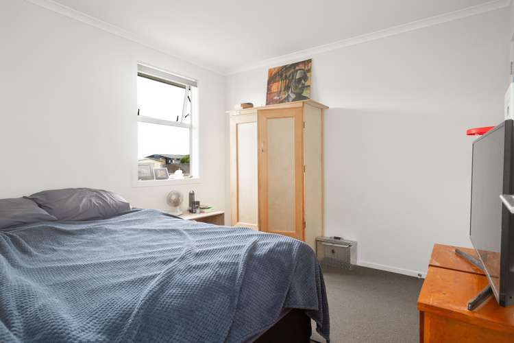 53 Chiefs Court Hamilton East_11