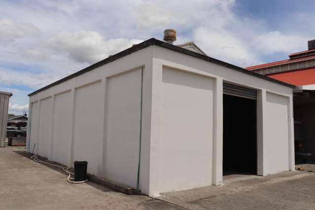 Economical & Secure Warehouse / Storage