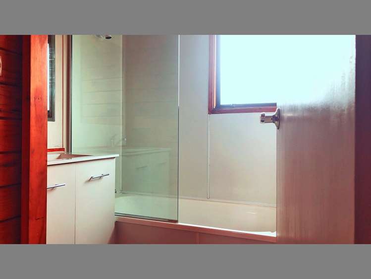 49a Larnoch Road Henderson_9