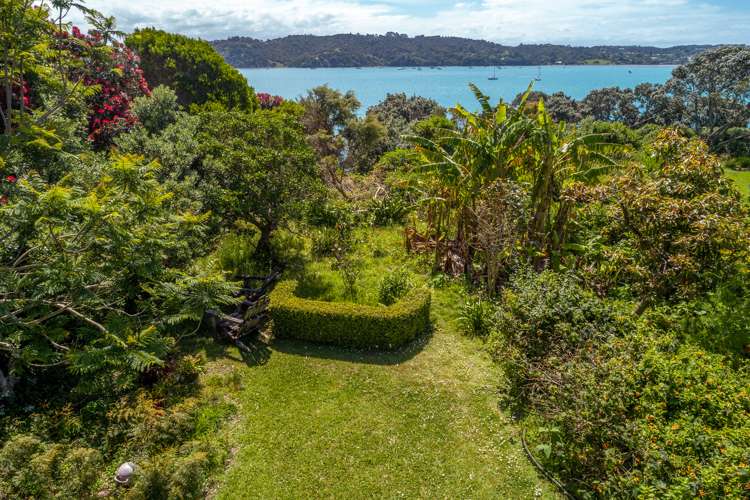 18 Esslin Road Surfdale_11