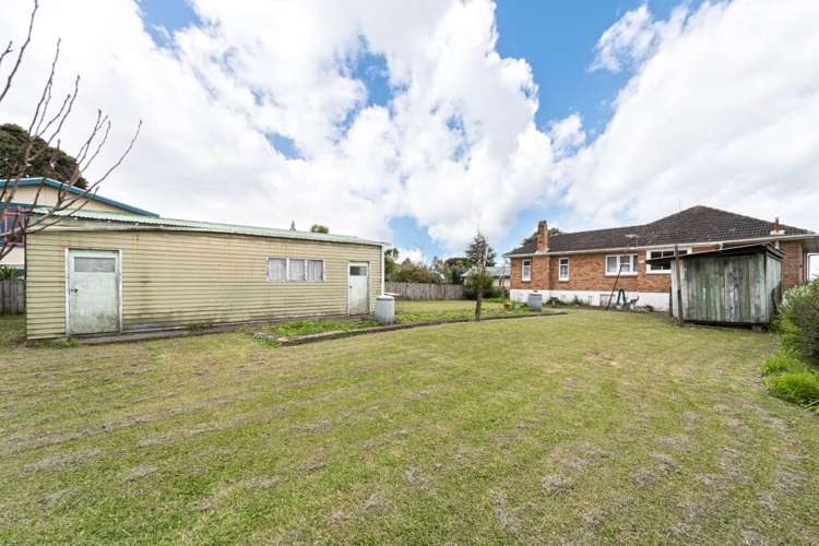 15 Willerton Avenue New Lynn_18