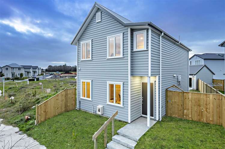 8 Warbler Crescent Papakura_16