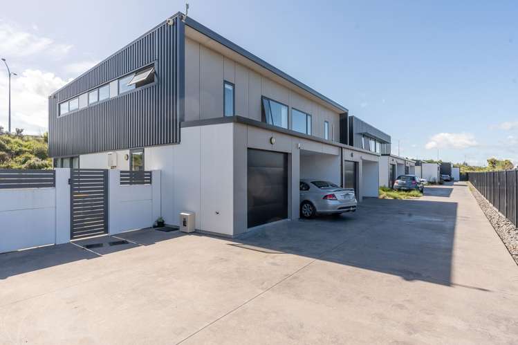 2/100 East Street Enderley_15