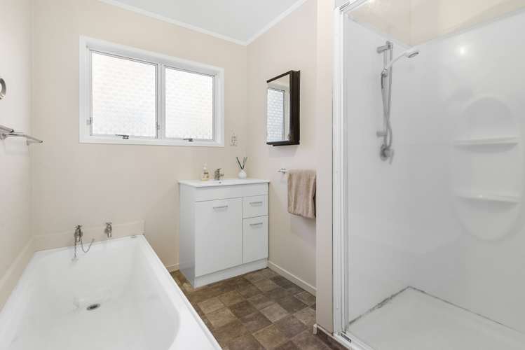 5 Onyx Place Pukehangi_12